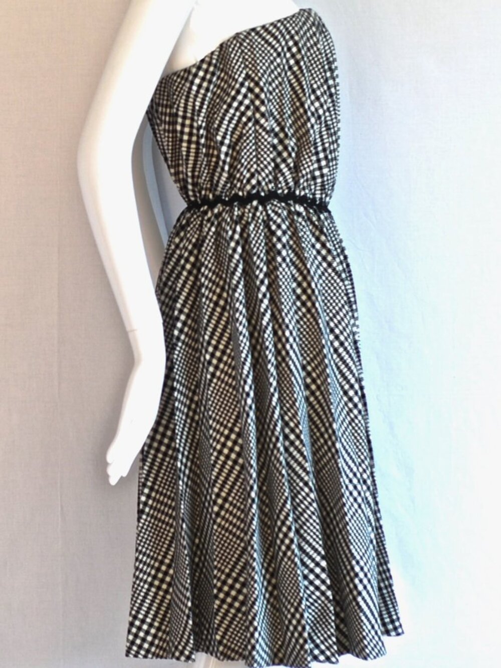 Moschino Cheap & Chic Wool Blend Black & White Strapless Dress - Italy